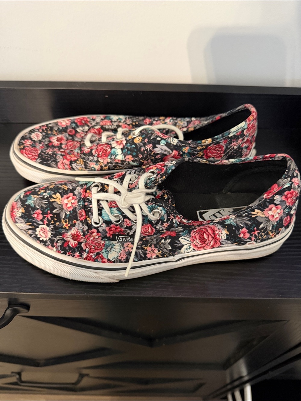 Vans Women's Floral Canvas Lace-Up Sneakers - Black with Pink Roses